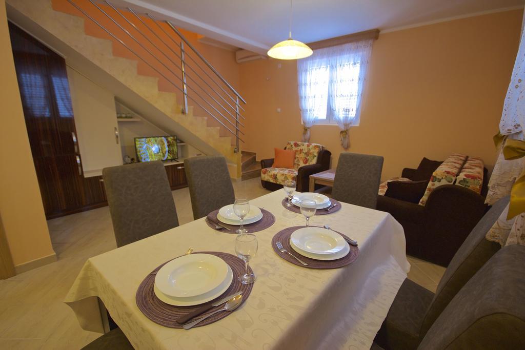 Zanjice Luxury Suite Луштица Экстерьер фото